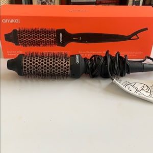 Amika Blowout Babe Thermal Brush